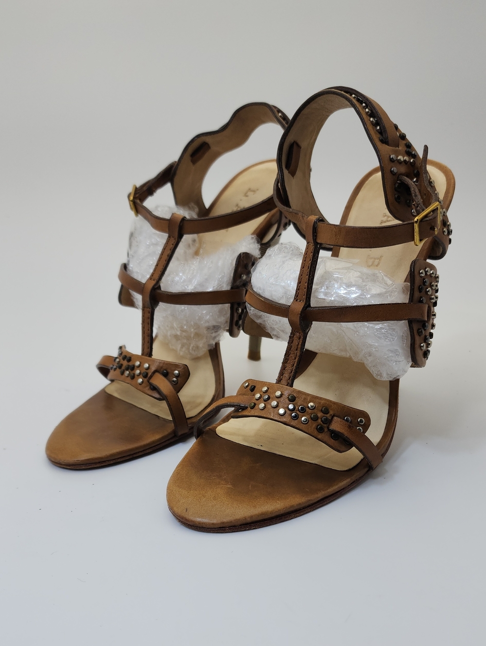 L.A.M.B. Gwen Stefani Brown Studded Leather T-Strap Heeled Sandals Size 6.5